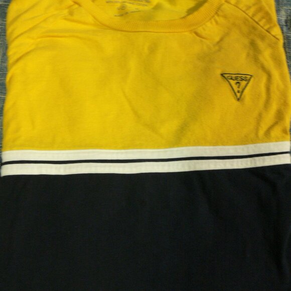 GUESS BRAND LONG SLEEVE T-SHIRT MEDIUM. - Picture 1 of 3